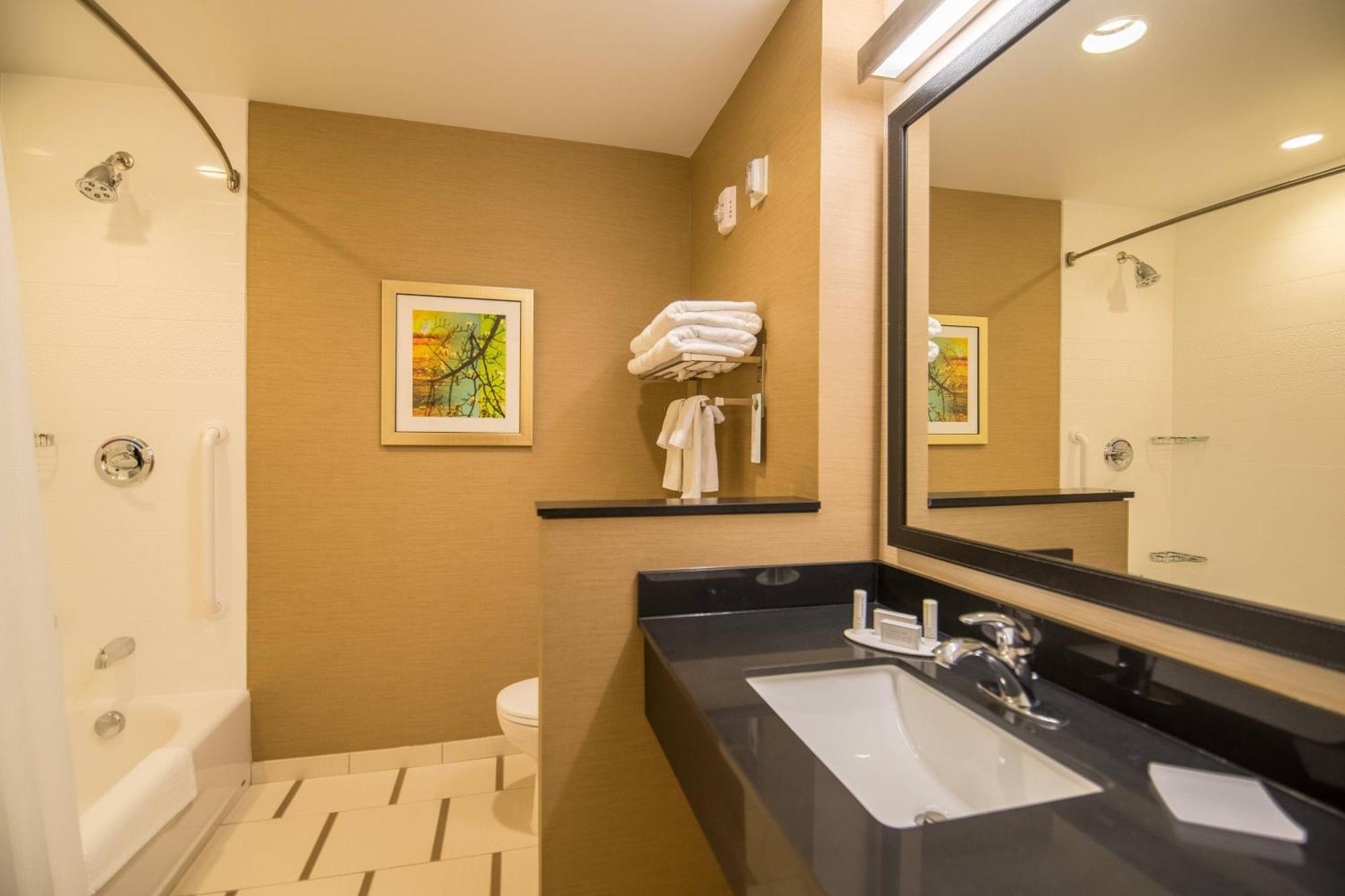 Fairfield Inn & Suites By Marriott Provo Orem Exterior photo